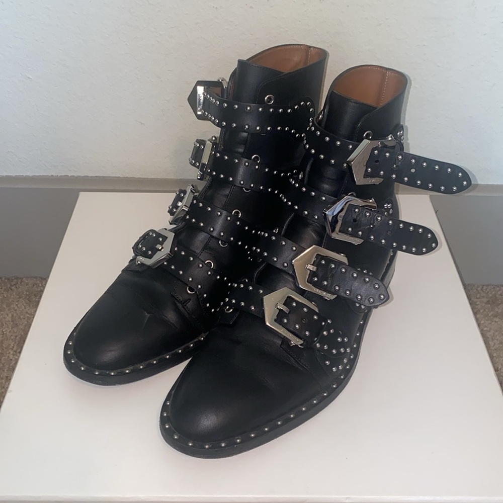 PRE-LOVED AUTHENTIC GIVENCHY booties
